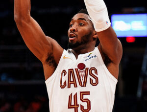 Donovan Mitchell’den mağlubiyet sonrası ilginç açıklama: ‘Ben de bizi yuhalardım!’