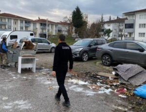 Düzce’de çevreyi kirleten kişiye kirlettiği alan temizlettirildi