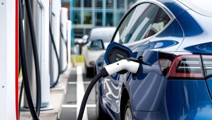 En güvenilmez elektrikli araçlar açıklandı: Bu 4 modelden birini alan yandı