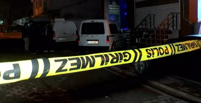 Esenyurt savaş alanına döndü! Alacak kavgasında 8 yaralı