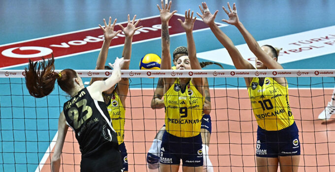 Fenerbahçe Medicana 2-3 VakıfBank (Voleybol Sultanlar Ligi)