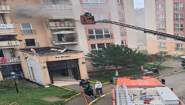 İtfaiye erinden can pazarında büyük fedakarlık: Duman altında maskesini verdi