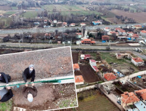 Kemal Sunal’ın filmi gerçek oldu: Mahalle ikiye bölündü! 5 kilometre yol yürüyorlar: ’70 senedir buradayım, bu işten hiçbir şey anlamadım’