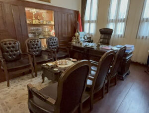 Makam odasında dinleme cihazı soruşturmasında 2 tutuklama