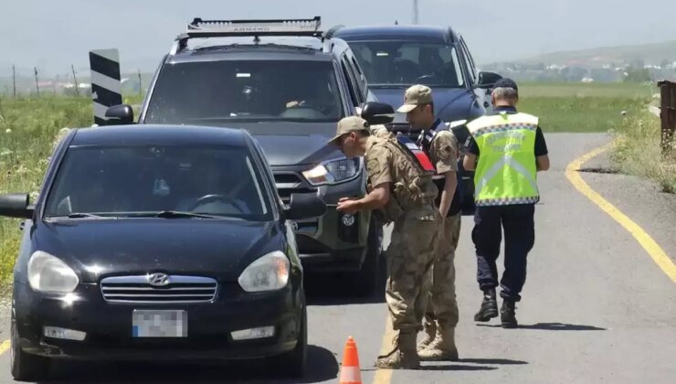 Önce ceza yazdılar, şehit babası olduğunu öğrenince kendi ceplerinden ödediler
