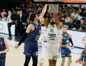 Potada dev karşılaşma! Fenerbahçe Beko Anadolu Efes’i ağırlıyor