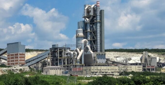 Yunanlar 190 milyon dolara Türk devini satın aldı