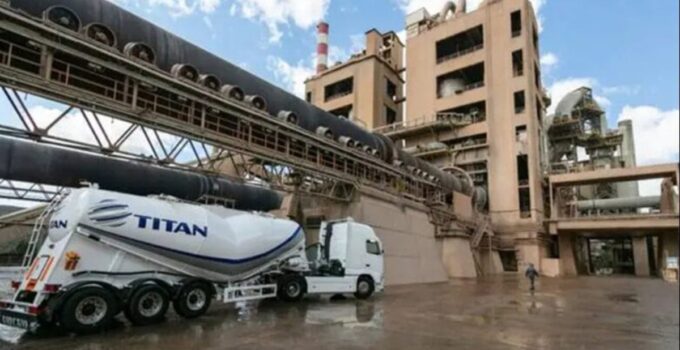 Yunanlar, Türk devini satın aldı