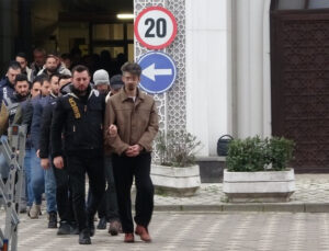 28 ilde bahis operasyonu: Yapay zekayla kadın profili oluşturup vurgun yapmışlar!