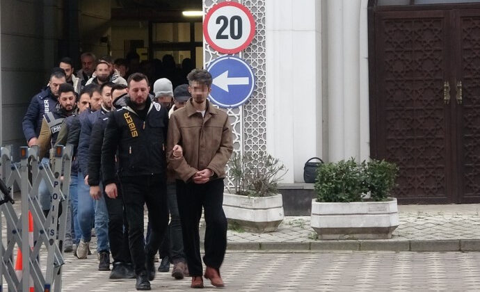 28 ilde bahis operasyonu: Yapay zekayla kadın profili oluşturup vurgun yapmışlar!