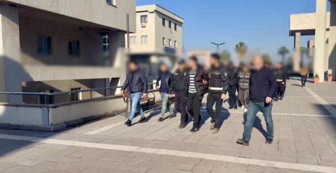 3 ilde telefon dolandırıcılığı operasyonu: 10 tutuklama