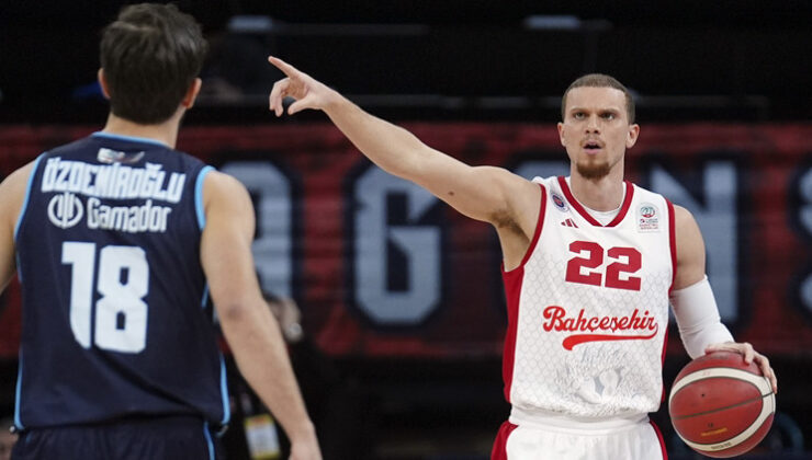 Bahçeşehir Koleji’nin yıldız guardı, Türk vatandaşı oldu!