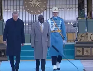 Cumhurbaşkanı Erdoğan, Nijeryalı mevkidaşı Tinubu’yu resmi törenle karşıladı