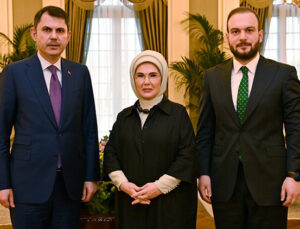 Emine Erdoğan, Bakan Kurum ve Ağırbaş’ı kabul etti