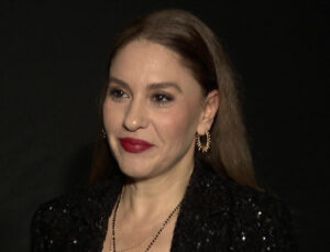 Evrim Alasya: Şarkı söylemeyi seviyorum