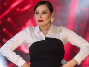 Funda Arar: Yeşil pasaport bize yetmez