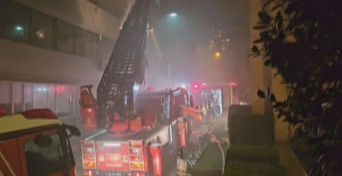 İstanbul Beyoğlu’nda otelde yangın
