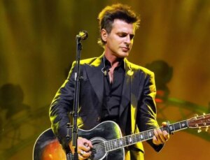 İşte Teoman’ın ünlü olmadan önce gönderdiği CV: Beni şimdi almazsanız…