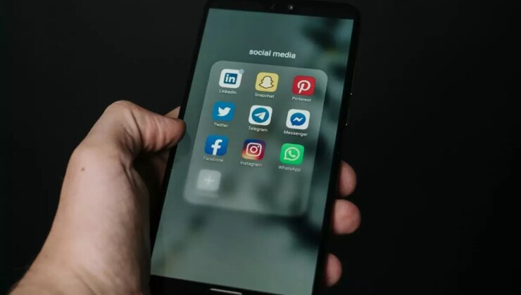 Meclis’ten geçti! Fransa’da 15 yaş altına sosyal medya yasağı