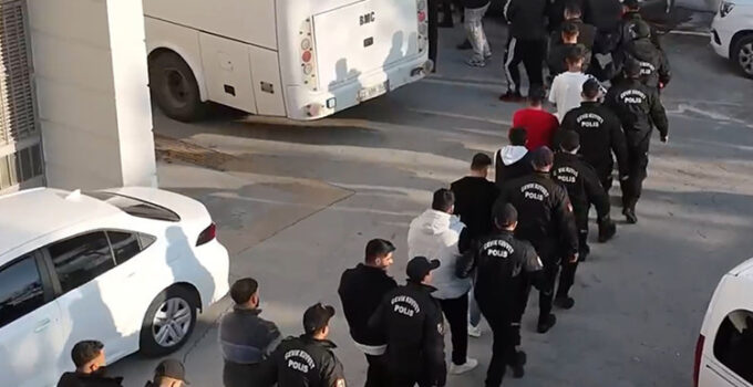 Mersin merkezli 9 ilde dolandırıcılık operasyonu: 7 şüpheli tutuklandı