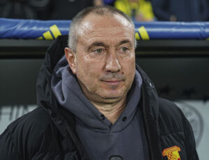 Stanimir Stoilov’dan Fenerbahçe yorumu: ‘Disiplinli ve organize!’