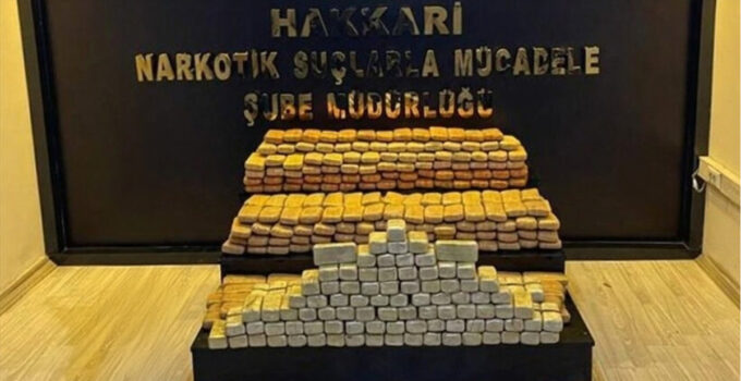 Yüksekova’da 63 kilogram sentetik uyuşturucu ele geçirildi