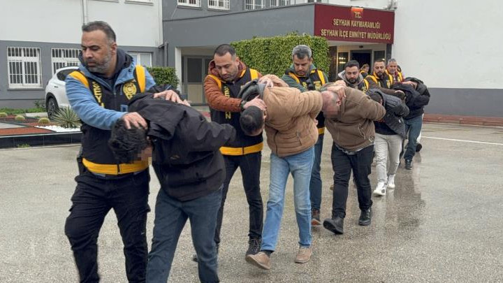 Adana’da dublörlerle 10 milyonluk vurgun: 12 kişi tutuklandı