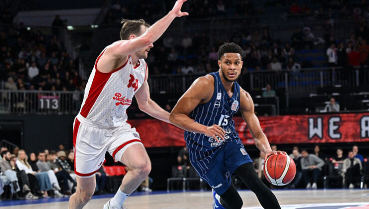 Anadolu Efes, Dörtlü Final’de!