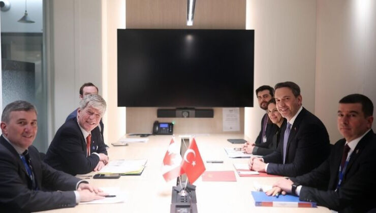 Bakan Bayraktar, Kanada Enerji Bakanı Hodgson ile görüştü