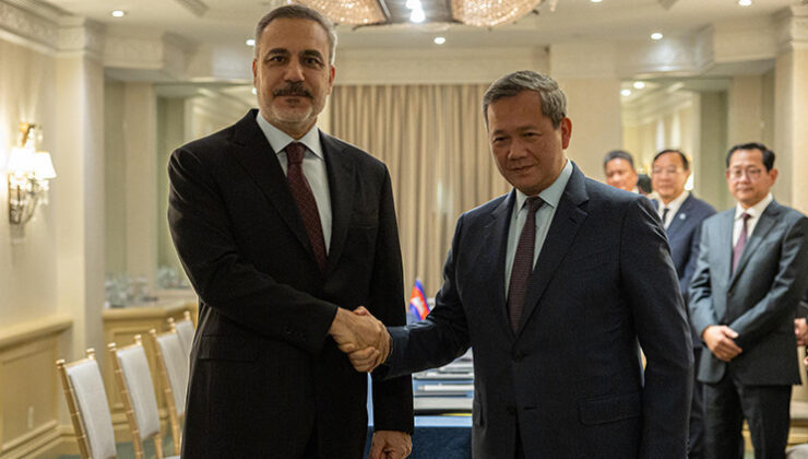 Bakan Fidan, Kamboçya Başbakanı Hun Manet ile bir araya geldi