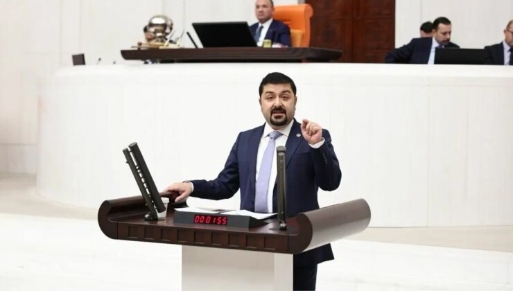 Baran Yazgan’dan valilik programında Atatürk’ün anılmamasına tepki: ‘Şeref ve gururla anıyorum