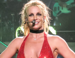 Britney Spears müzik kataloğunun yayın haklarını sattı