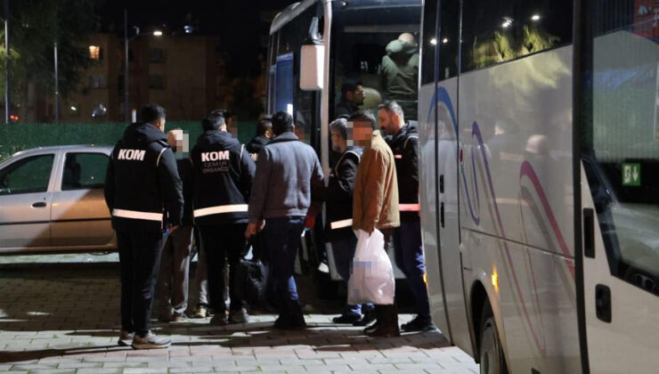 Buca Belediyesi’ne operasyonda 26 şüpheli adliyede