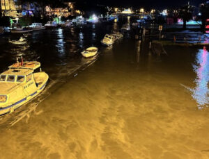 Çanakkale’de sağanak: Kepez Çayı taştı, Sarıçay yükseldi!