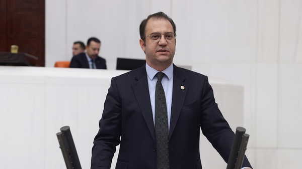 CHP milletvekili Meclis’te sordu: ‘Çalındı demek istemiyorum ama atlar nerede?’