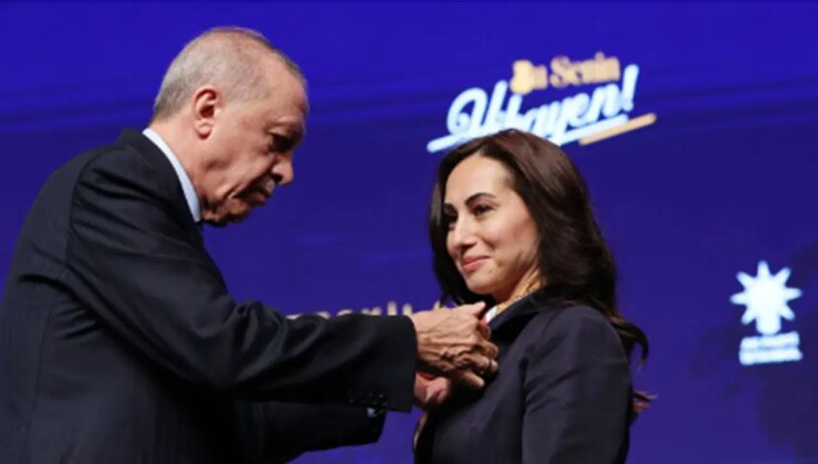 CHP’den AKP’ye geçen belediye başkanının ‘medya okulu’ tek ses oldu! AKP’li başkanın ‘yasak ilişki’ açıklamasını paylaştılar