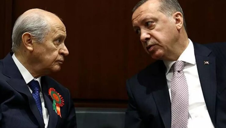 Cumhurbaşkanı Erdoğan ve Devlet Bahçeli’den depremzede aileye sürpriz ziyaret