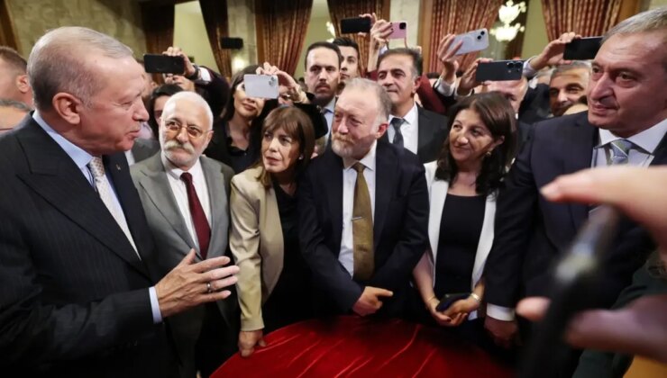 DEM Parti’de köklü yenilik iddiası: Partinin adı değişiyor, yönetim tek isim hariç yenileniyor