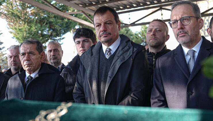 Ergin Ataman’ın annesi son yolculuğuna uğurlandı