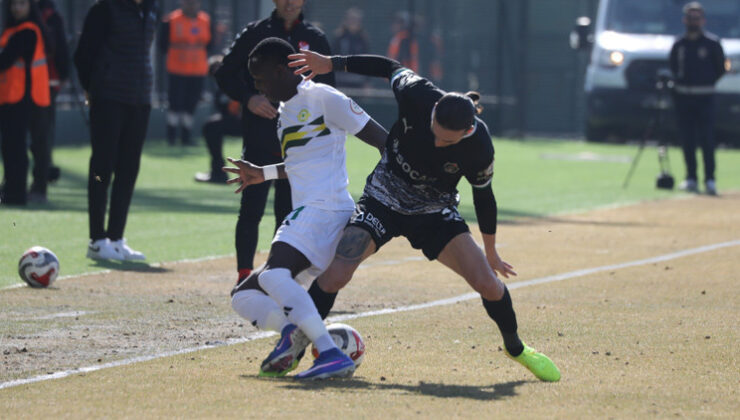 Esenler Erokspor, Iğdır’da 3 golle kazandı!