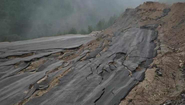 Felaketi yaşıyorlar! Okullar tatil edildi, zorunlu işi olmayan bu ilçeye gitmesin