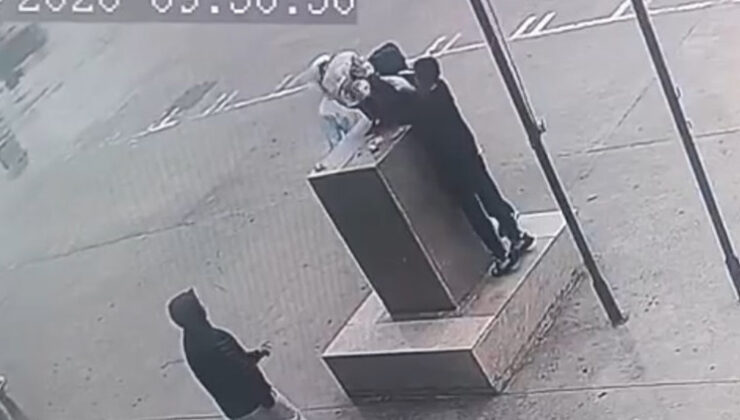 Fırtınada çocukların Atatürk büstü nöbeti: Yürekleri ısıtan anlar kamerada