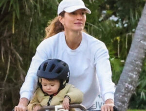 Gisele Bündchen bebeğiyle bisiklet turunda