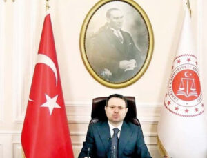 Gürlek’ten teşkilata ‘özlük hakkı’ mesajı