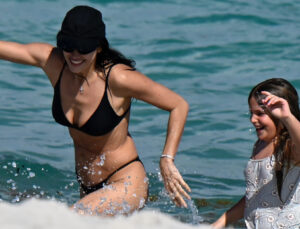 Irina Shayk kızı Lea ile Miami tatilinde