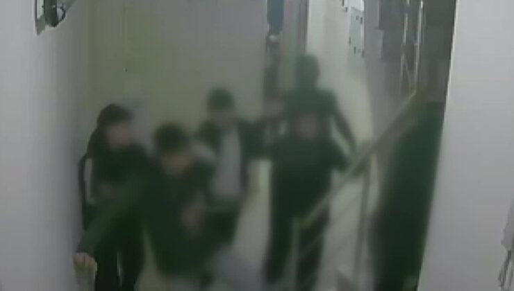 İstanbul’da akılalmaz olay: 4 çocuk, evine girmeye çalışan adama dehşeti yaşattı