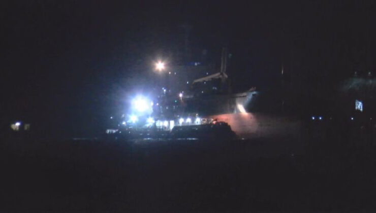 Kurtarılan kargo gemisi, bu kez fırtınada sürüklendi