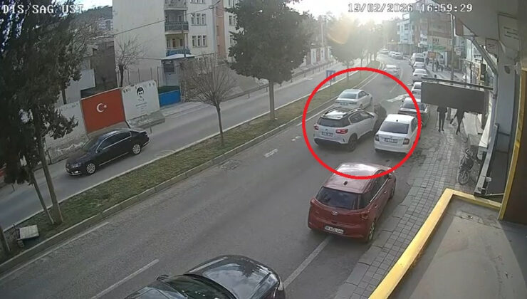 Mardin’de cipin çarptığı öğretmen yaralandı; kaza kamerada