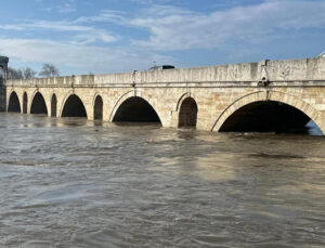 Meriç, Tunca ve Arda nehirlerinin debisi arttı! Meriç Nehri için ‘turuncu’ alarm verildi