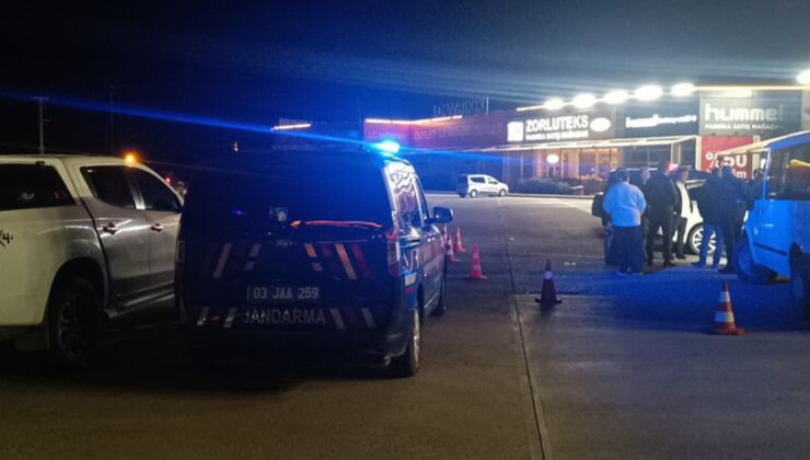 Park halindeki araçta ölü bulundu